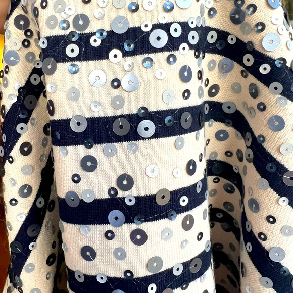 J Crew long sleeved t-shirt with sequins-excellent condition! - Picture 5 of 5